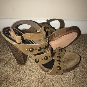 Wedge heel
